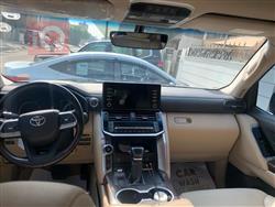 تۆیۆتا لاند کروزەر